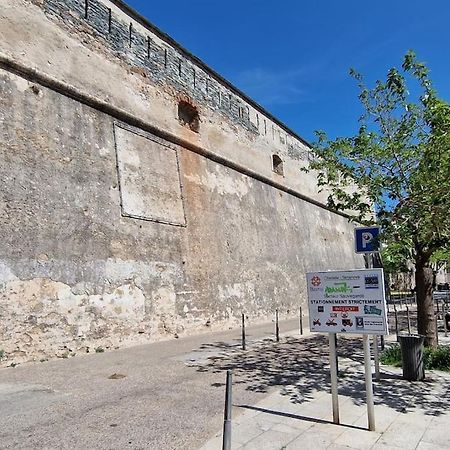 Suite Au Coeur De La Citadelle By Monarca Bastia  Bagian luar foto